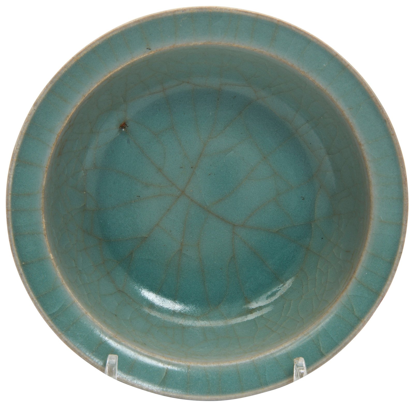 Small celadon glazed crackle bowl, Yuan dynasty
