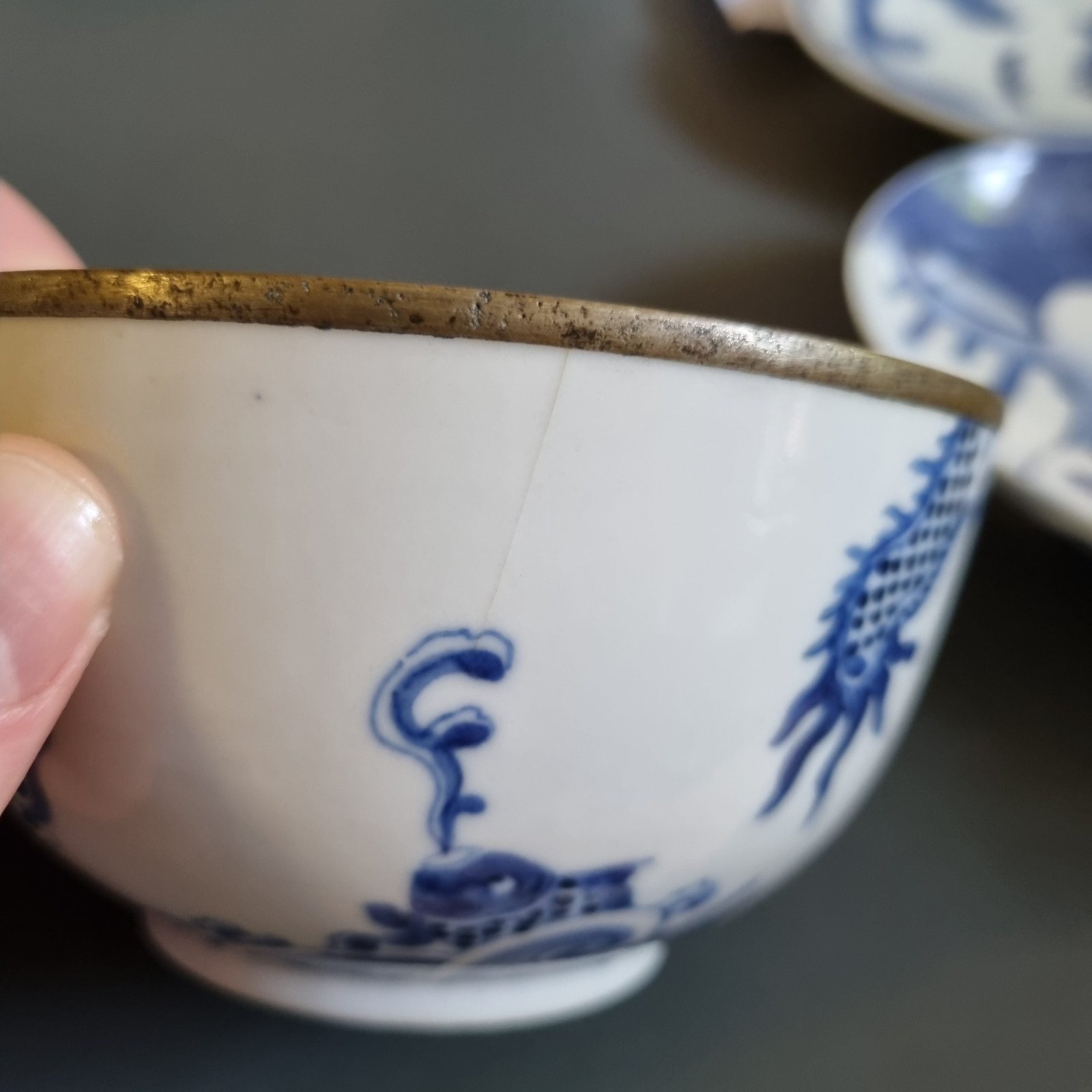 Bleu de Huế bowl, marked base, 19th century — detail 10