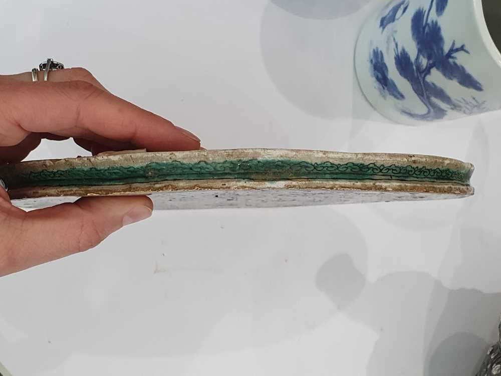 Extremely rare Chinese famille noire nine dragon plaque, Kangxi — detail 8