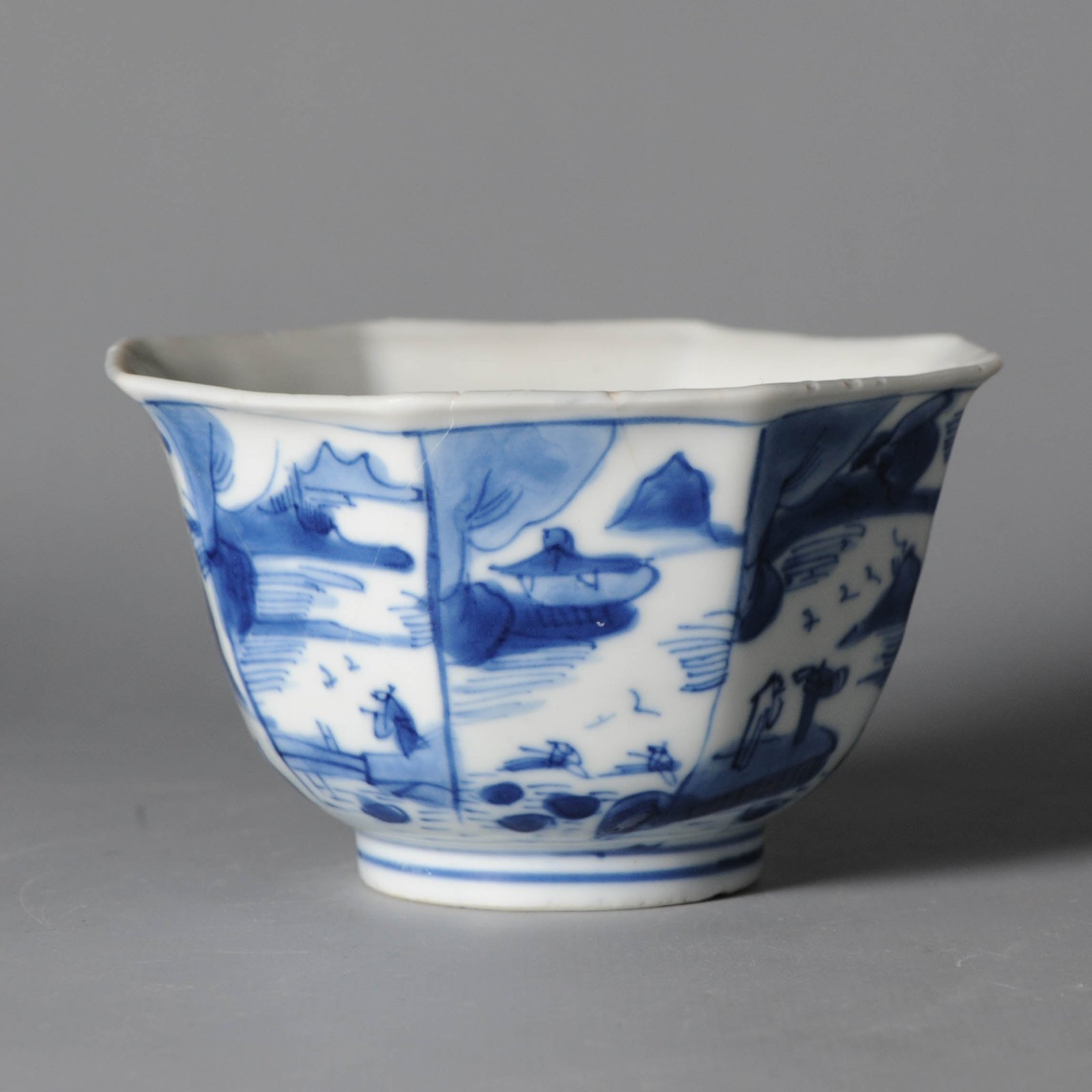 Rare 17th-century Ming Transitional bowl with landscape compartments — detail 7