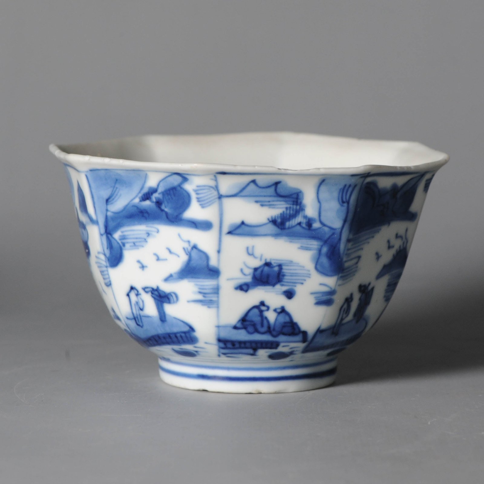 Rare 17th-century Ming Transitional bowl with landscape compartments — detail 2