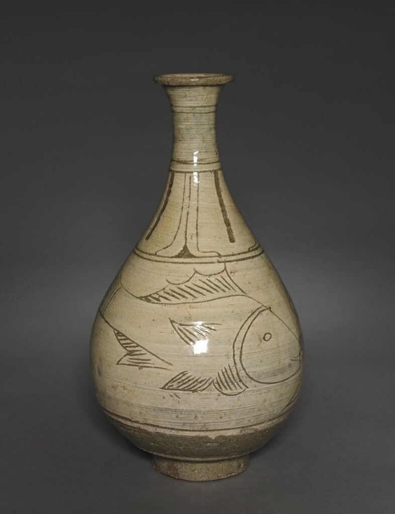 Buncheong bottle with incised and sgraffito fish design, Joseon dynasty. Cleveland Museum of Art, accession 1962.153.