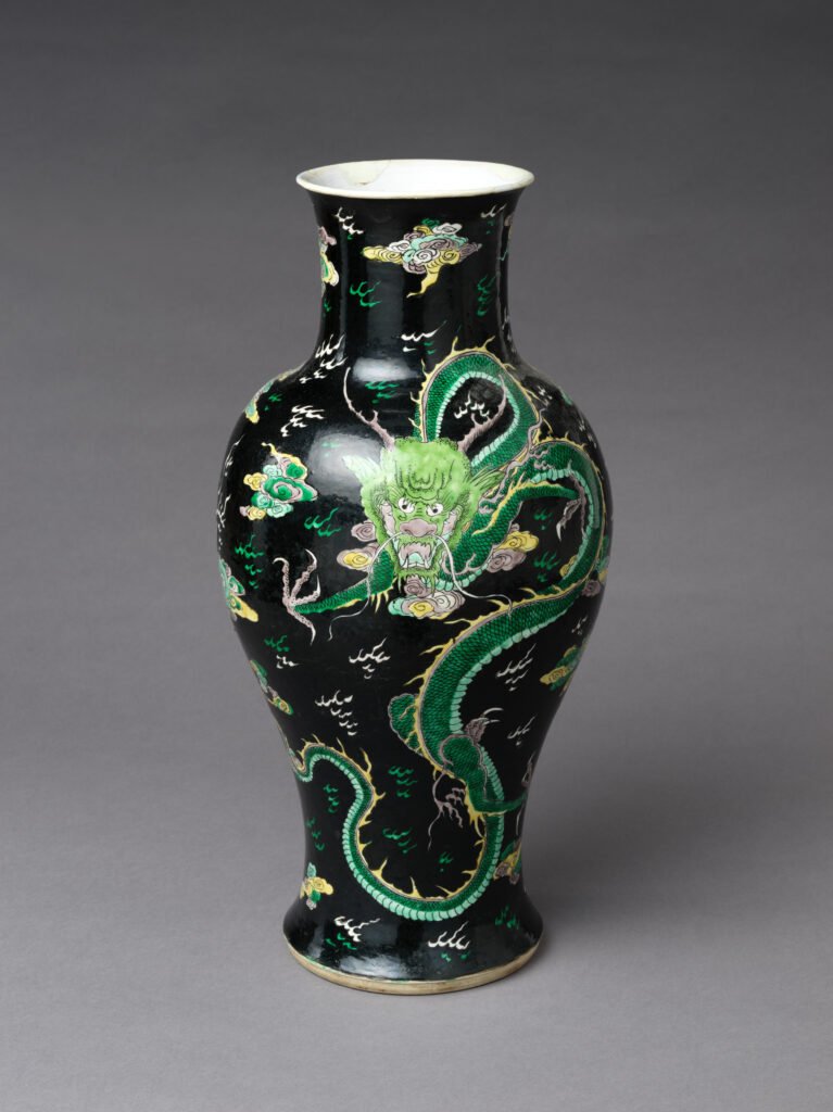 Famille noire porcelain vase with a green dragon on a black ground, Jingdezhen, dated by the Metropolitan Museum to the eighteenth or nineteenth century. The Metropolitan Museum of Art, 14.40.180.
