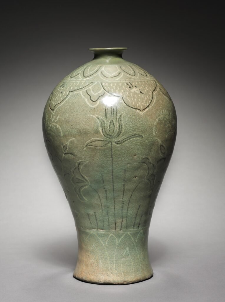 Goryeo celadon maebyeong with inlaid sanggam decoration in white and black slip. Cleveland Museum of Art, accession 1918.472.