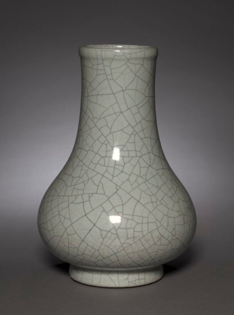 Porcelain vase with a crackled Guan-type glaze, Jingdezhen, Yongzheng reign 1723 to 1735. Cleveland Museum of Art, accession 1944.460, CC0.