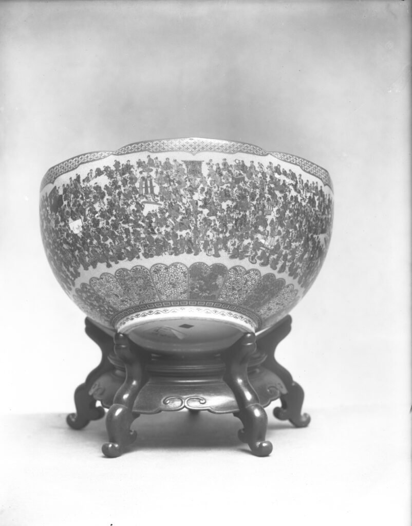 Satsuma earthenware bowl decorated by Yabu Meizan in Osaka with hundreds of minutely painted women, Meiji period. Walters Art Museum, accession 49.2280, CC0.